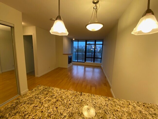 610 Victoria St in New Westminster, BC - Building Photo - Building Photo