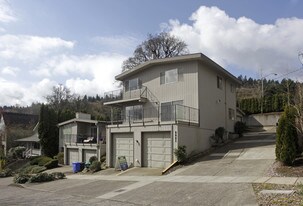 Townhomes on View Point in Portland, OR - Building Photo