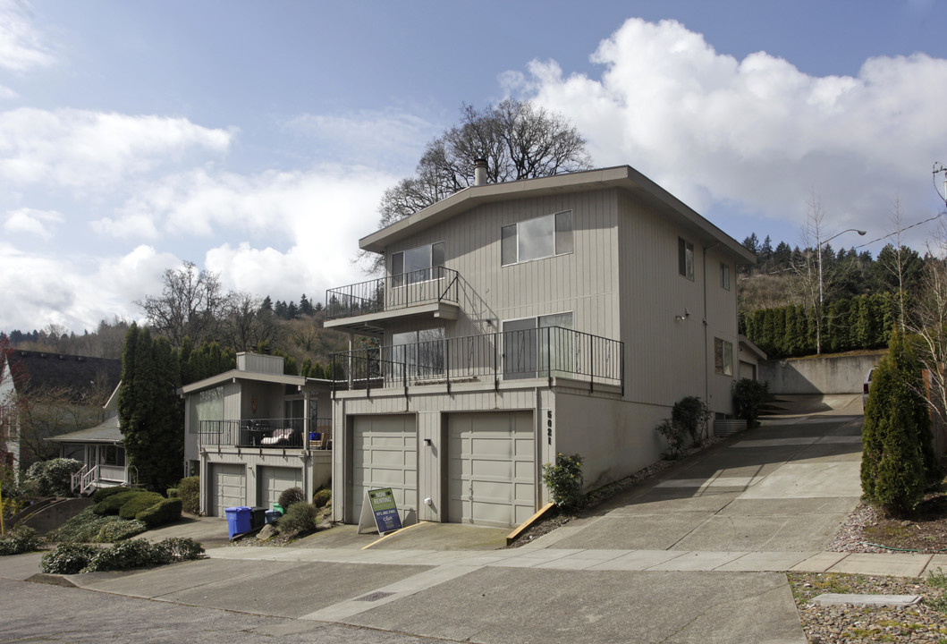 Townhomes on View Point in Portland, OR - Building Photo