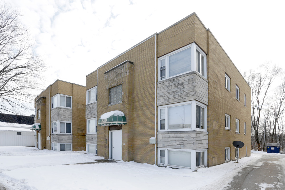 Duck Creek in Davenport, IA - Building Photo