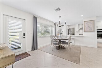 429 Inlet Rd in North Palm Beach, FL - Building Photo - Building Photo