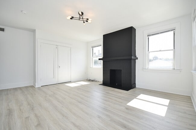 2017 West St, Unit 2