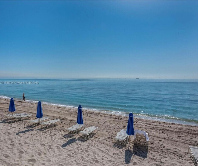 3180 S Ocean Dr, Unit 706 in Hallandale Beach, FL - Building Photo - Building Photo