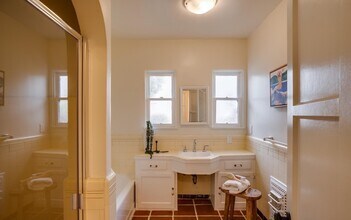 329 E Adams Ave in Alhambra, CA - Building Photo - Building Photo