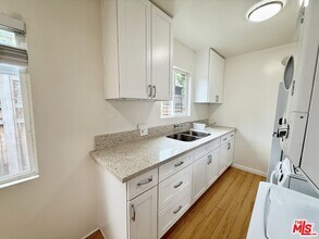 630 Westbourne Dr in West Hollywood, CA - Building Photo - Building Photo
