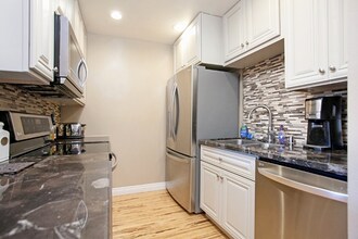 6202 Friars Rd in San Diego, CA - Building Photo - Building Photo