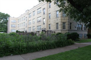 6820 S Michigan Ave Apartments