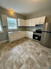 411 Main St in Cromwell, CT - Building Photo - Building Photo