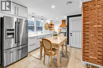 2735 Mark Ave in Windsor, ON - Building Photo - Building Photo