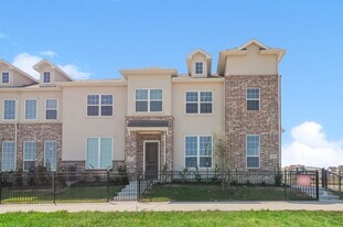 2028 Ladera Ln in Denton, TX - Building Photo