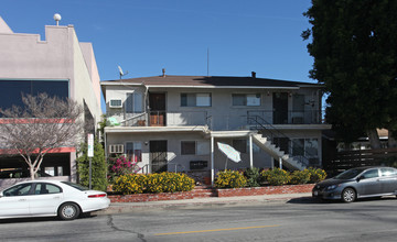 1344-1346 N Whitnall Hwy in Burbank, CA - Building Photo - Building Photo