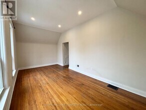 17 Duff St in Hamilton, ON - Building Photo - Building Photo
