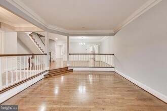 8017 Rising Ridge Rd in Bethesda, MD - Building Photo - Building Photo