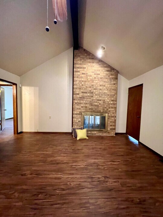 2122 NW 117th St-Unit -JGH 009 N OKC 2124 NW 117th Street in Oklahoma City, OK - Building Photo