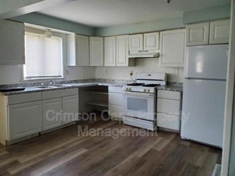 108 Grove St in Wilkes-Barre, PA - Building Photo