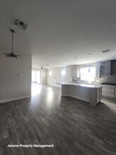 18743 Coastal Shr Ter in Land O Lakes, FL - Building Photo - Building Photo