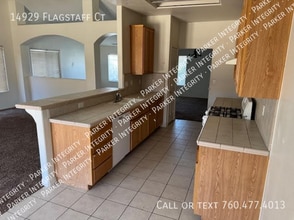 14929 Flagstaff Ct in Victorville, CA - Foto de edificio - Building Photo