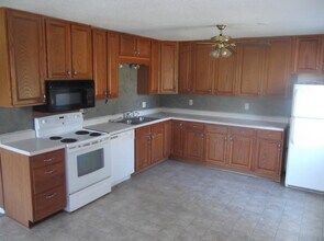 407 Ponderosa Rd in Cameron, NC - Building Photo - Building Photo