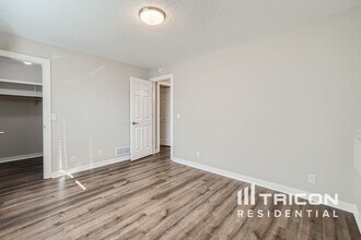 11932 Kerry St NW in Coon Rapids, MN - Building Photo - Building Photo