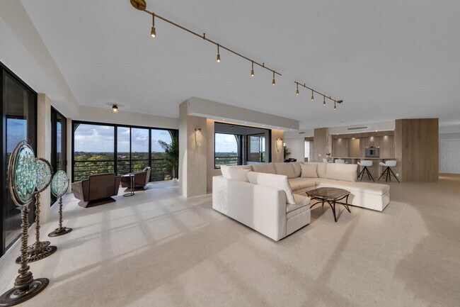 7351 Promenade Dr in Boca Raton, FL - Building Photo - Building Photo