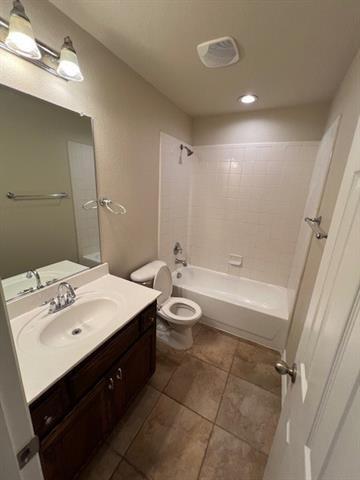 8950 Mustang Way in Argyle, TX - Building Photo