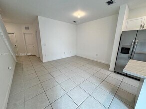 20964 NE 8th Ave in North Miami Beach, FL - Building Photo - Building Photo