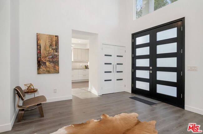 14632 Valley Vista Blvd in Los Angeles, CA - Building Photo - Building Photo