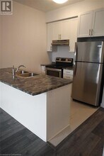 81 Robinson St in Hamilton, ON - Building Photo - Building Photo