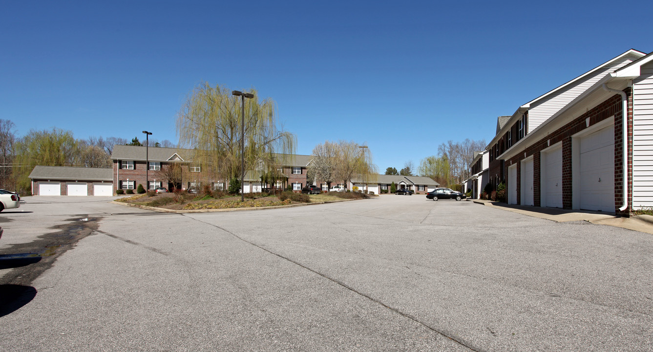 Cambridge Hill in Henderson, NC - Building Photo