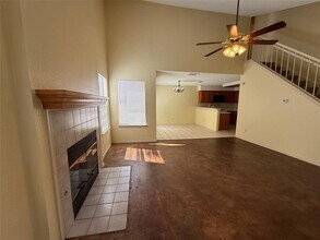 12803 Humphrey Dr in Austin, TX - Building Photo - Building Photo