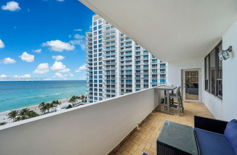 3505 S Ocean Dr, Unit 1221 in Hollywood, FL - Building Photo - Building Photo