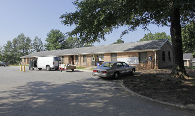 Northgate Manor Apartments in Greer, SC - Building Photo - Building Photo