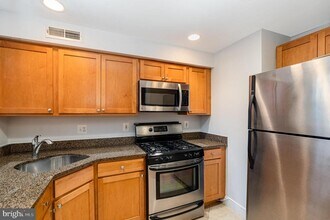 400 Commonwealth Ave in Alexandria, VA - Building Photo - Building Photo