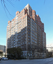 3000 N Sheridan Apartments