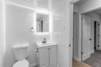 Lighthouse Hill in Wilmington, DE - Building Photo - Interior Photo