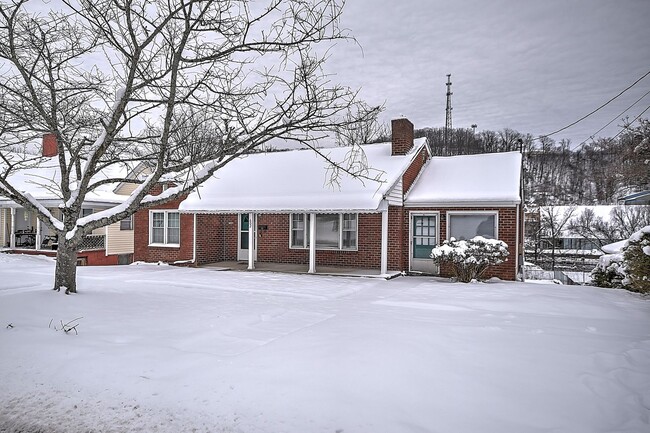 property at 602 E Fairview Ave