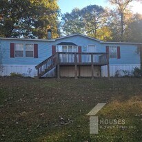 224 Double Bridge Rd in Boiling Springs, SC - Building Photo