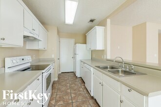 1525 Heritage Blvd in Glenn Heights, TX - Building Photo - Building Photo