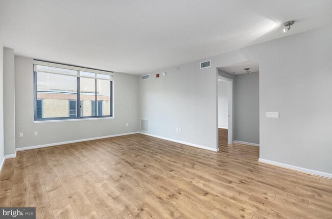 440 L St NW, Unit 906 in Washington, DC - Building Photo - Building Photo