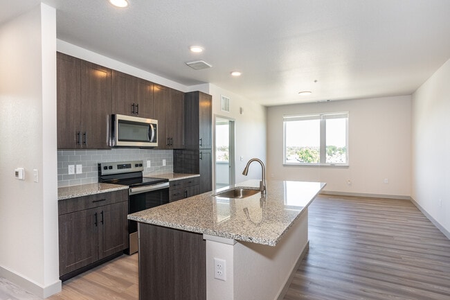 Railside at Wadsworth Station in Lakewood, CO - Building Photo - Building Photo