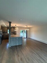 25 Cumberland Rd in Jericho, NY - Building Photo - Building Photo