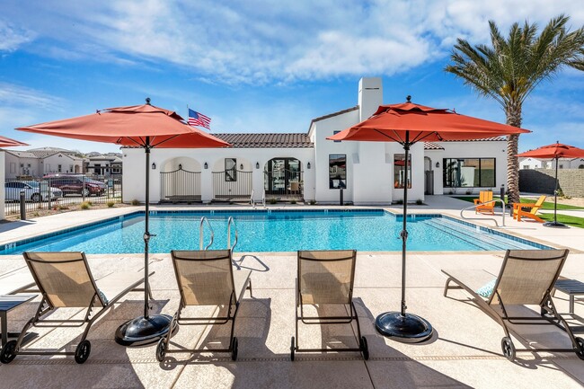 Pillar at Fountain Hills in Fountain Hills, AZ - Building Photo - Building Photo