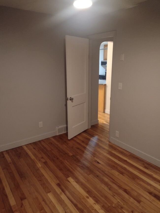 2219 Fenner St in Eau Claire, WI - Building Photo - Building Photo