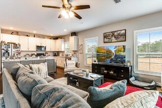 724 S N St in Pensacola, FL - Building Photo - Building Photo