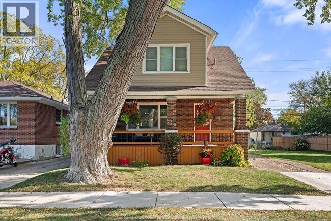 1784 Francois Rd in Windsor, ON - Building Photo - Building Photo