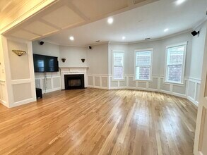 12 Buttonwood St in Boston, MA - Building Photo - Building Photo