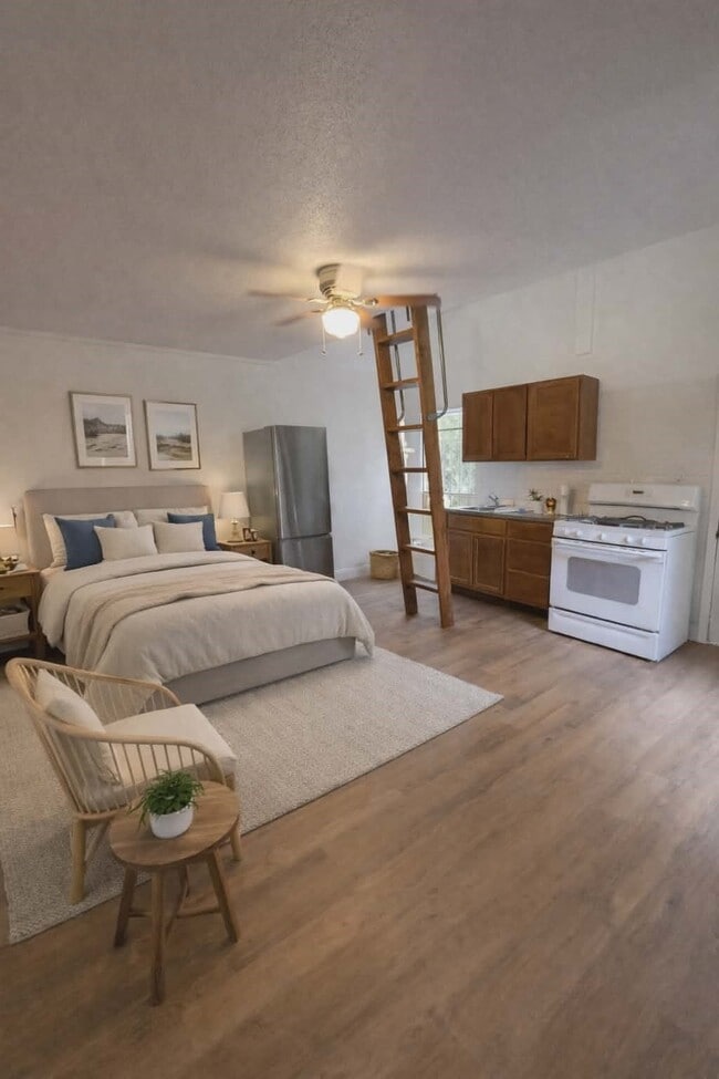 property at 6219 Saxon Dr