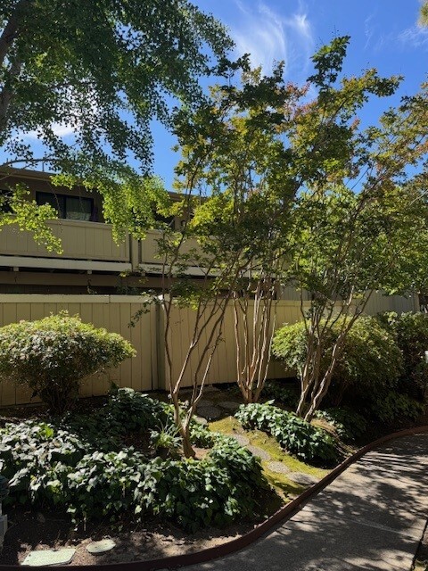property at 936 Kiely Blvd