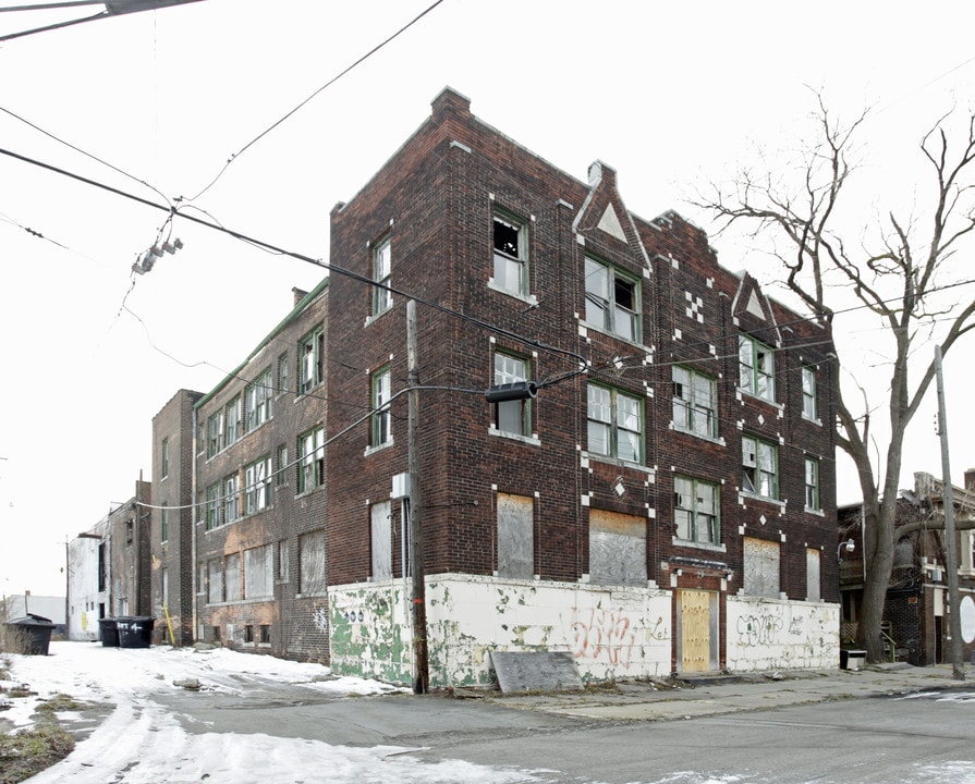 6420 Sterling St in Detroit, MI - Building Photo