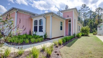 125 Parrot Ave in Hardeeville, SC - Building Photo